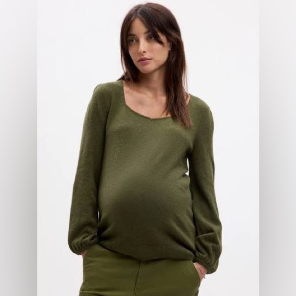NWT Gap Maternity Sweetheart Sweater